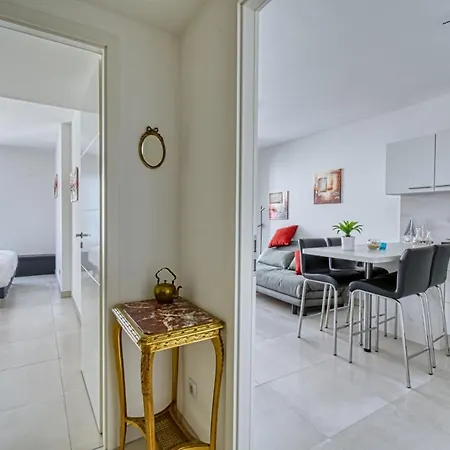 Modern Apt Near Palais Des Festivals By Guestready * Cannes