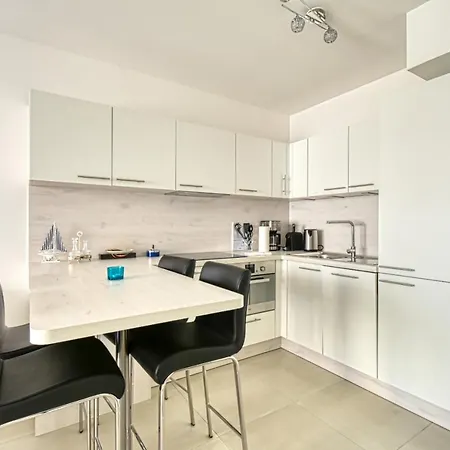 Modern Apt Near Palais Des Festivals By Guestready *